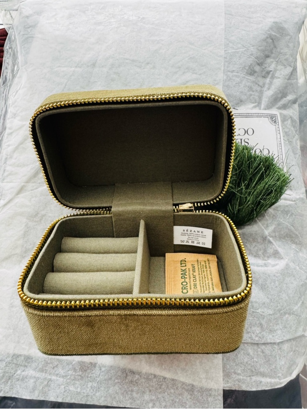 *NWOT* Sézane Olive Green Travel Jewelry Case with Gold Zipper